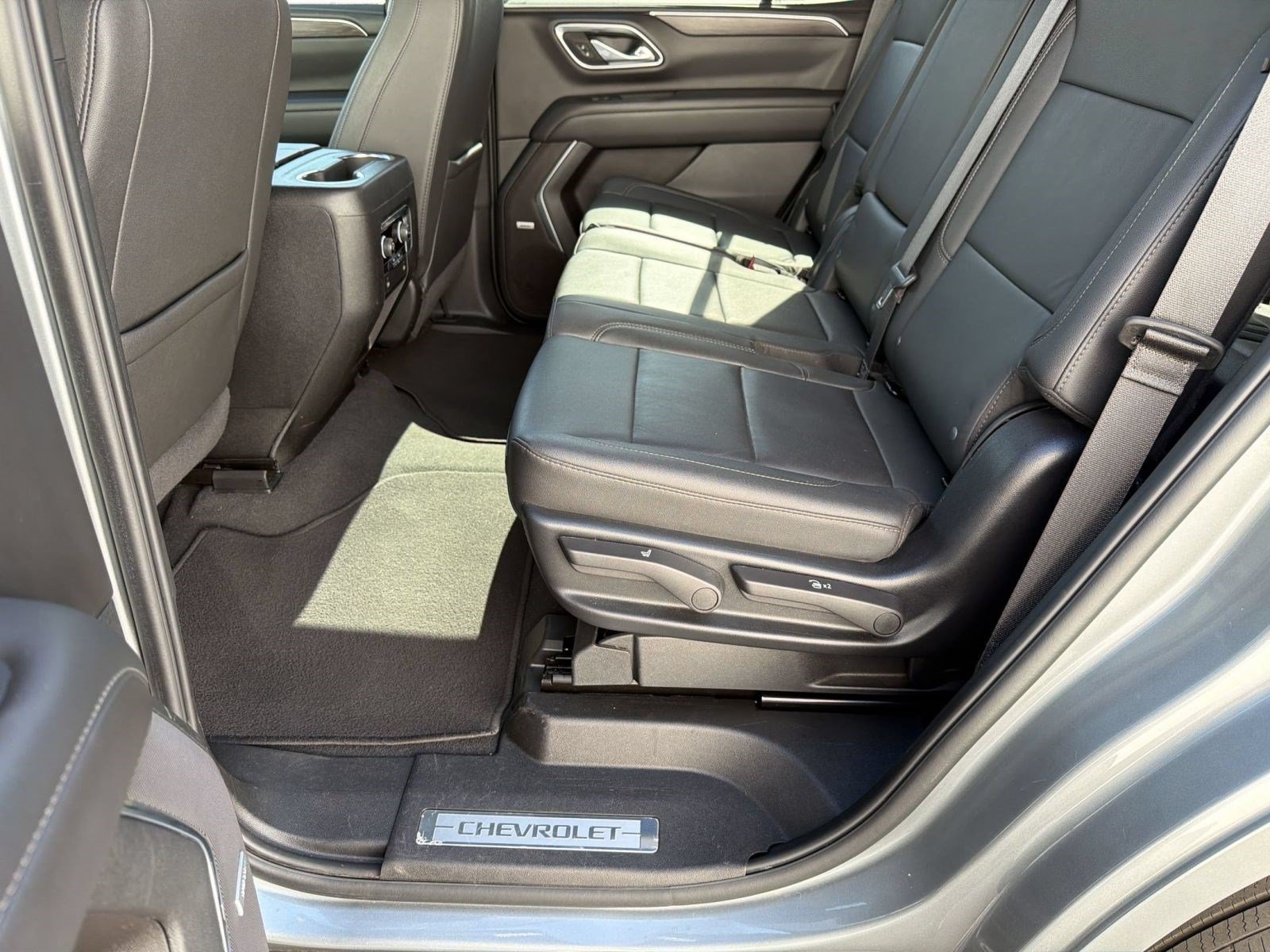 Used 2024 Chevrolet Tahoe LT RWD image 23