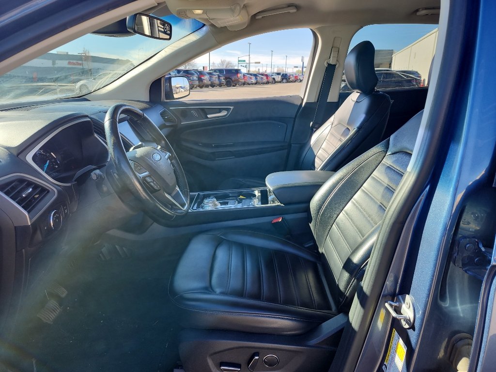 Used 2019 Ford Edge SEL w/ Equipment Group 201A image 17