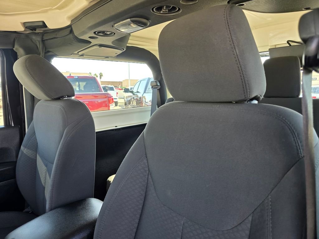Used 2018 Jeep Wrangler Sport image 17