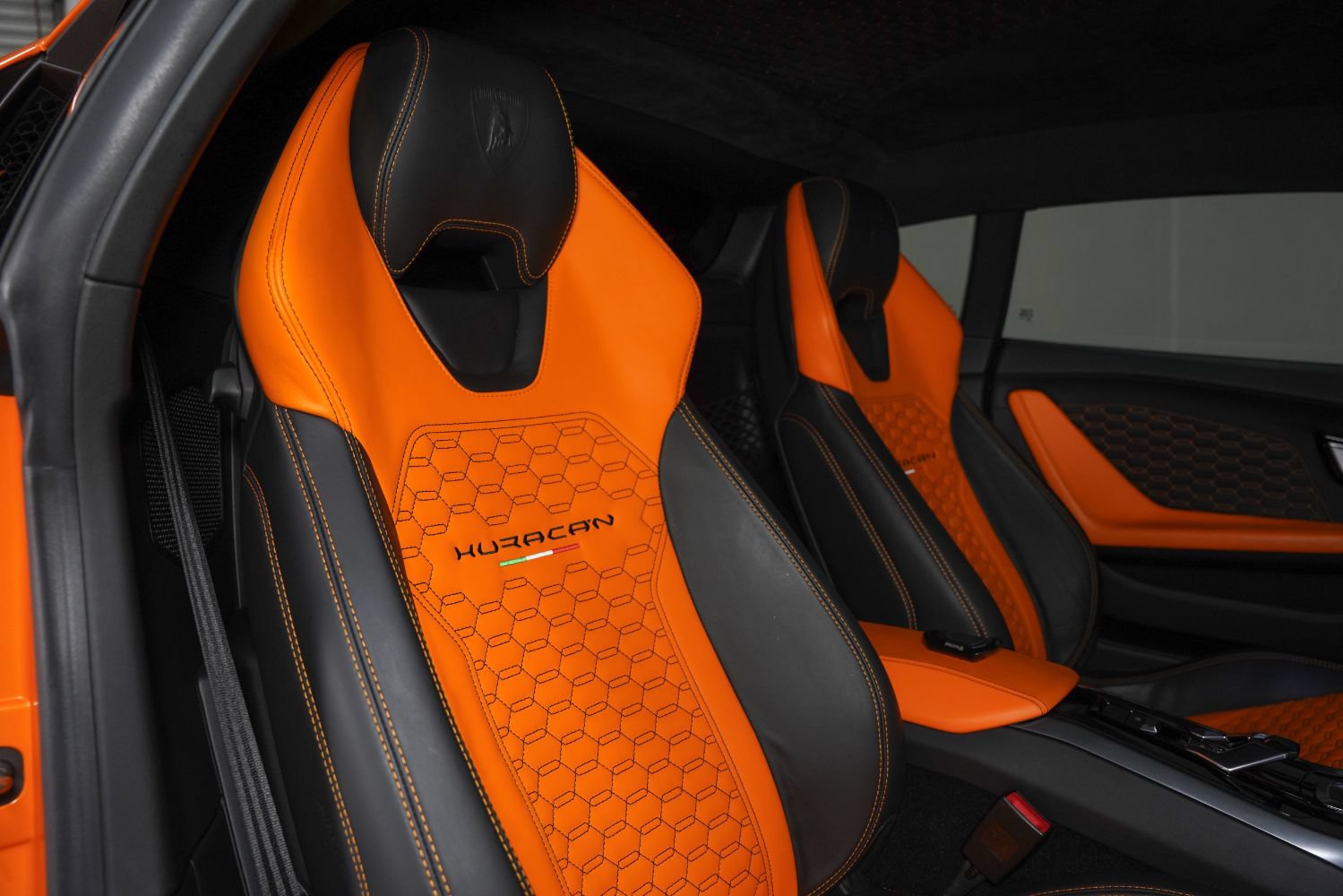 Used 2017 Lamborghini Huracan LP 580-2 RWD image 25