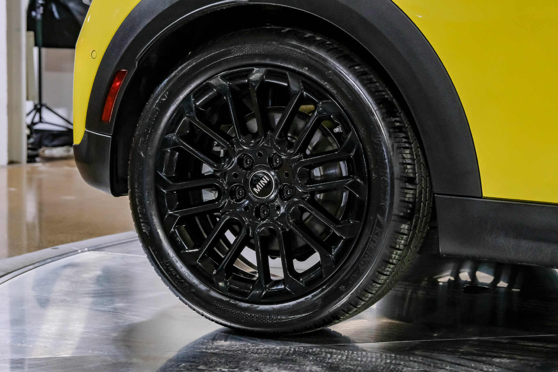 Used 2025 MINI Cooper S FWD image 44