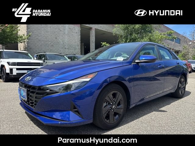Used 2023 Hyundai Elantra SEL FWD image 1