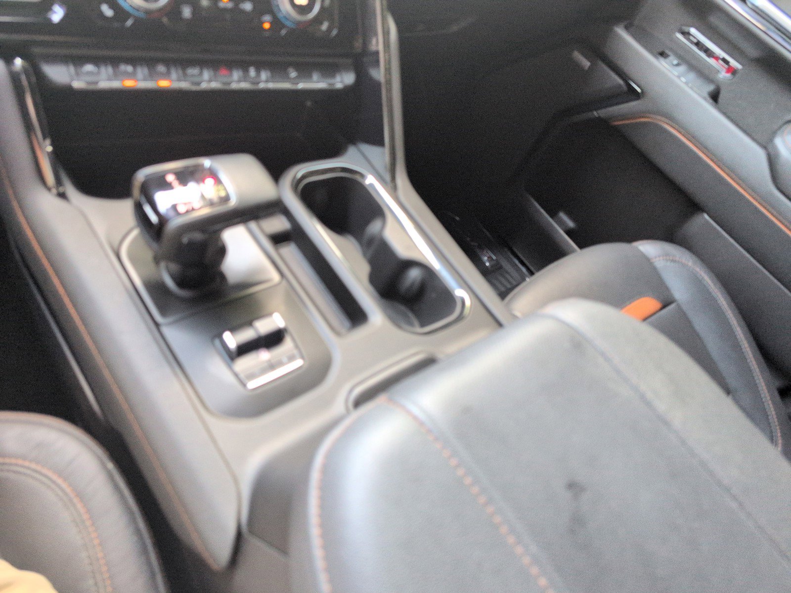 Used 2024 GMC Sierra 1500 AT4 w/ Technology Package image 21