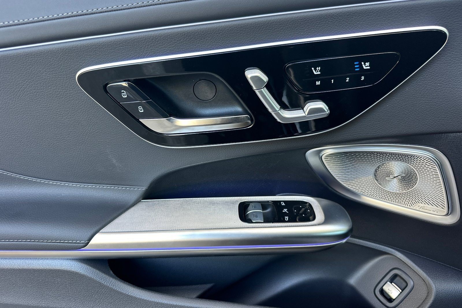 New 2026 Mercedes-Benz CLE 300 4MATIC Coupe image 14
