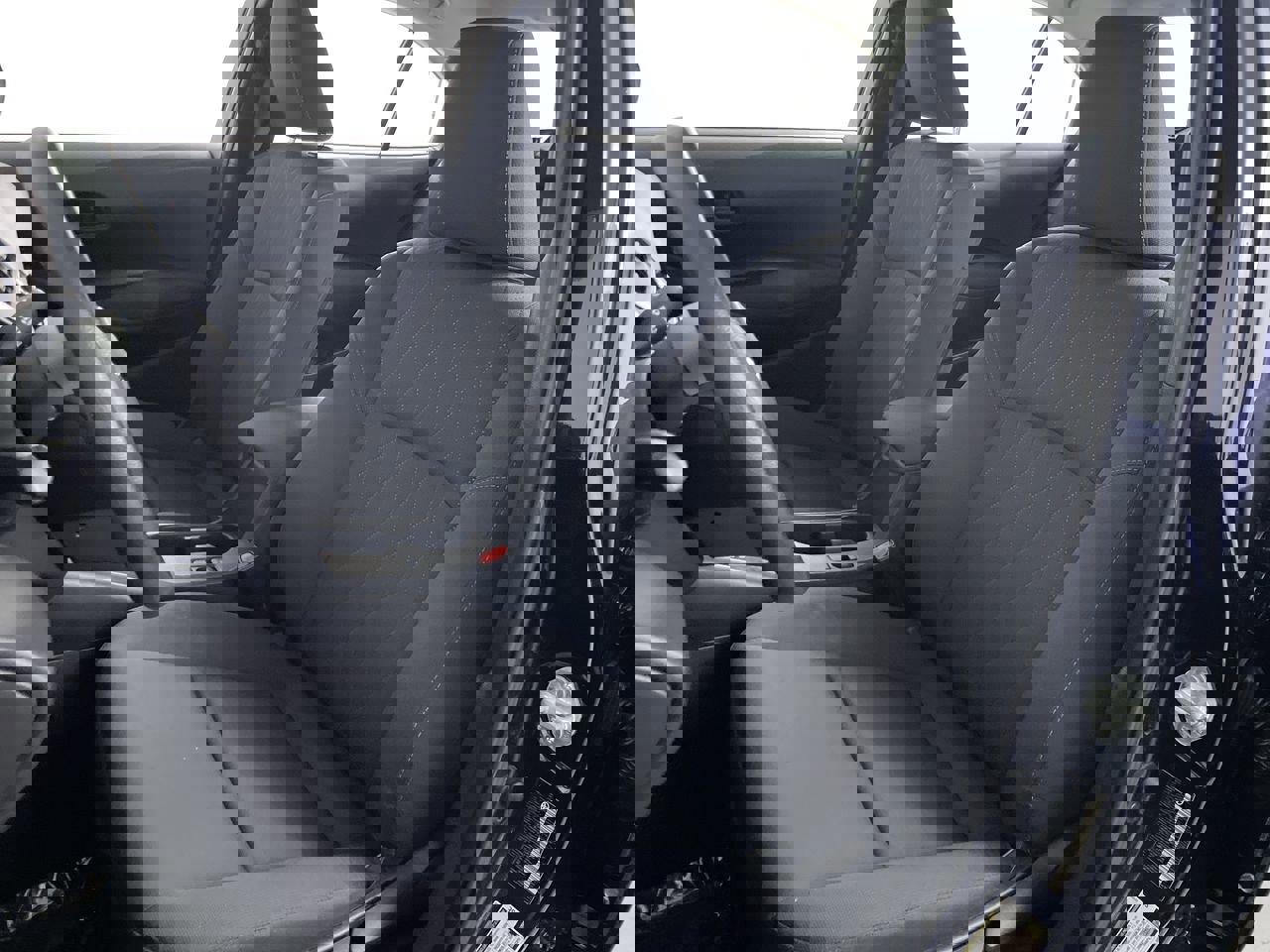 Used 2023 Toyota Corolla LE image 12