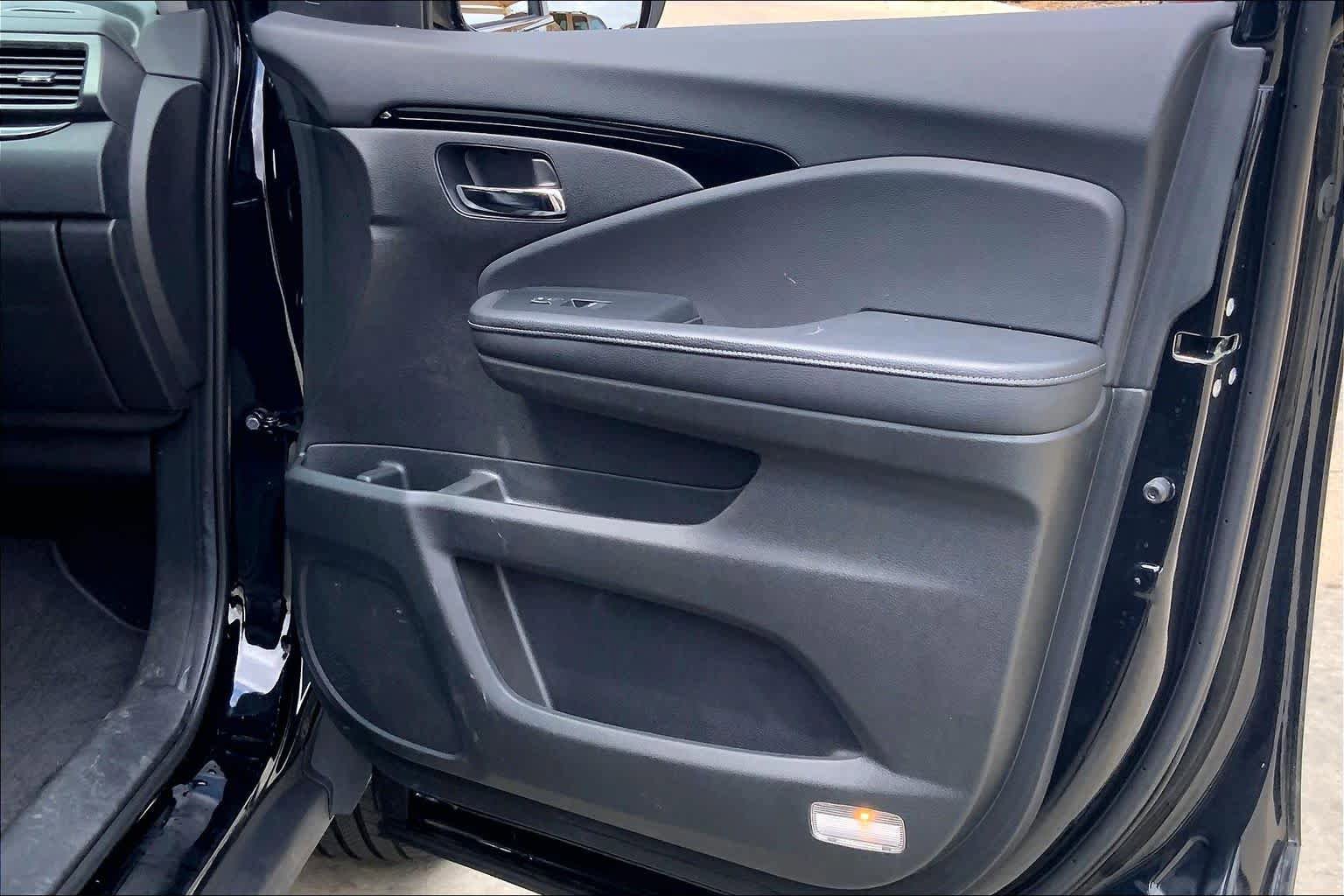 Used 2020 Honda Ridgeline RTL-E image 23