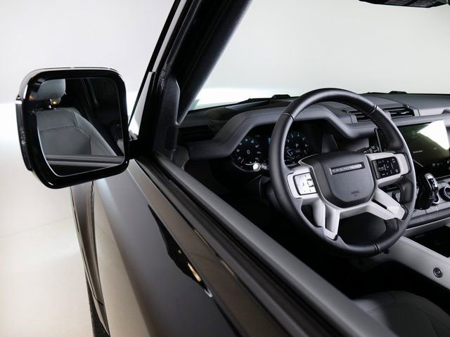 New 2026 Land Rover Defender 110 X-Dynamic SE AWD/4WD image 22