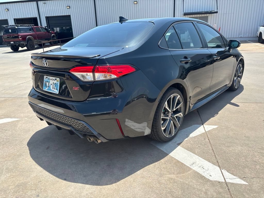Used 2020 Toyota Corolla SE w/ SE Premium Package FWD image 5