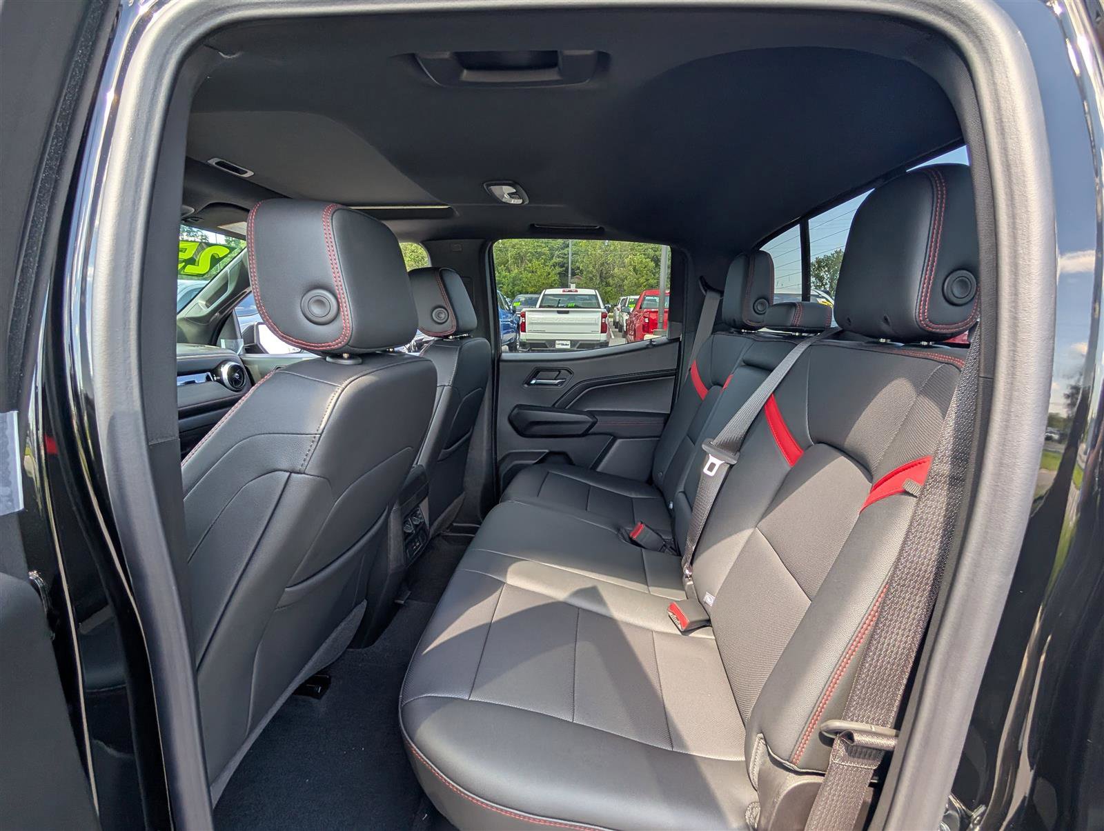 New 2025 Chevrolet Colorado Z71 w/ Z71 Convenience Package 2 image 10