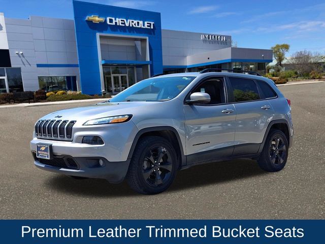 Used 2016 Jeep Cherokee High Altitude w/ Luxury Group AWD/4WD image 34