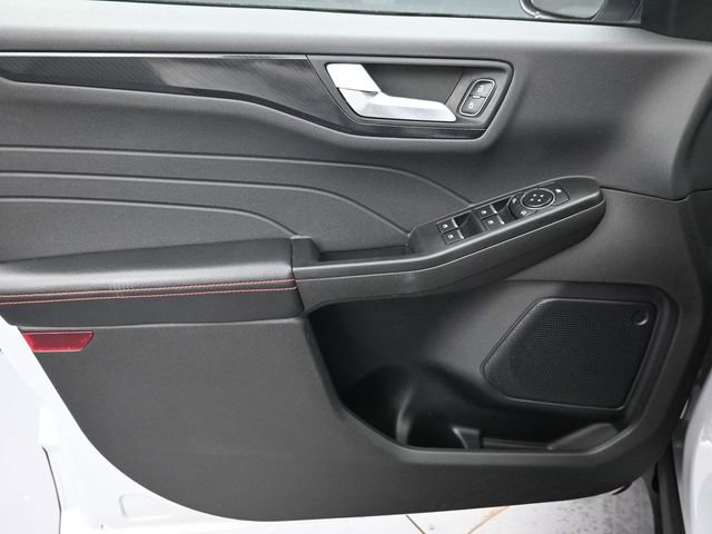 Used 2025 Ford Escape ST-Line FWD image 22