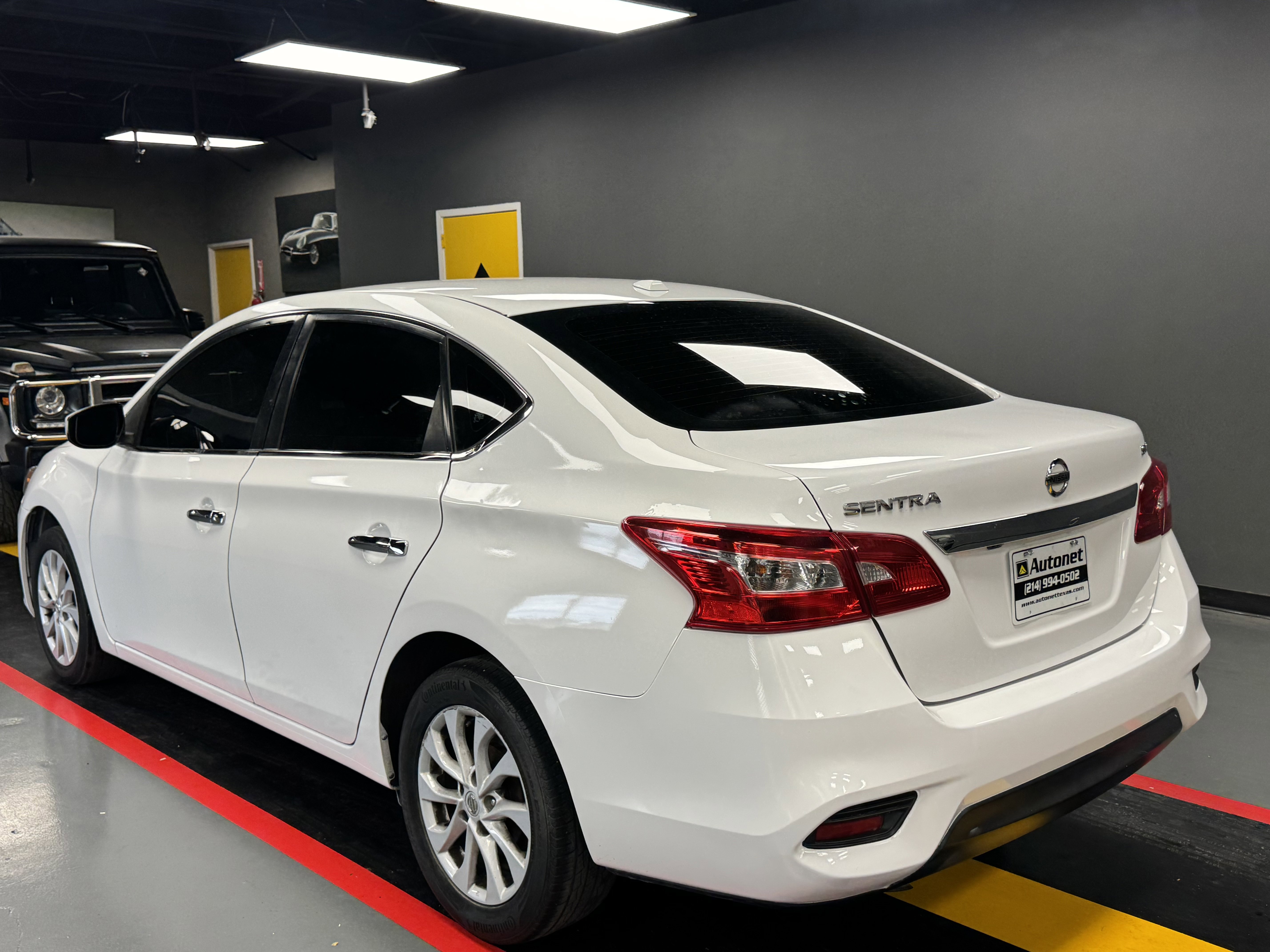 Used 2019 Nissan Sentra SV FWD image 4