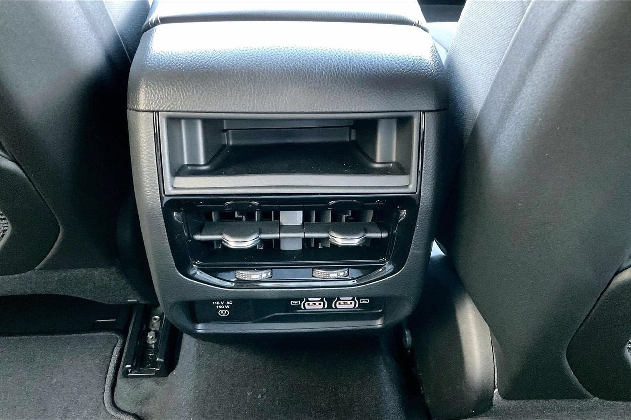 New 2026 Jeep Grand Cherokee Laredo X RWD image 14