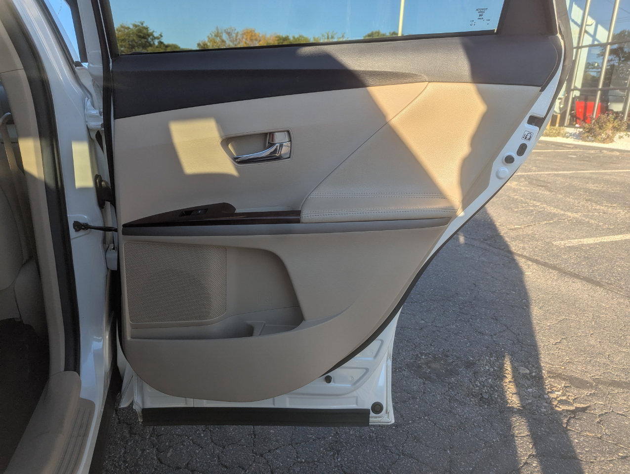 Used 2012 Toyota Venza XLE image 36