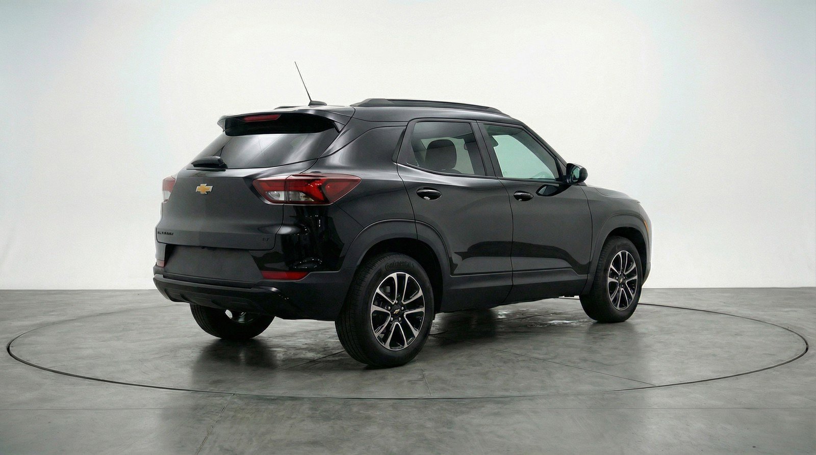 Used 2025 Chevrolet TrailBlazer LT FWD image 9