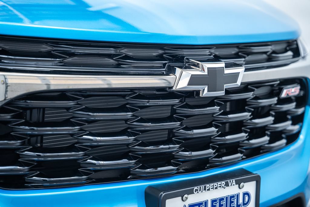 New 2026 Chevrolet Trax RS w/ Sunroof Package FWD image 12