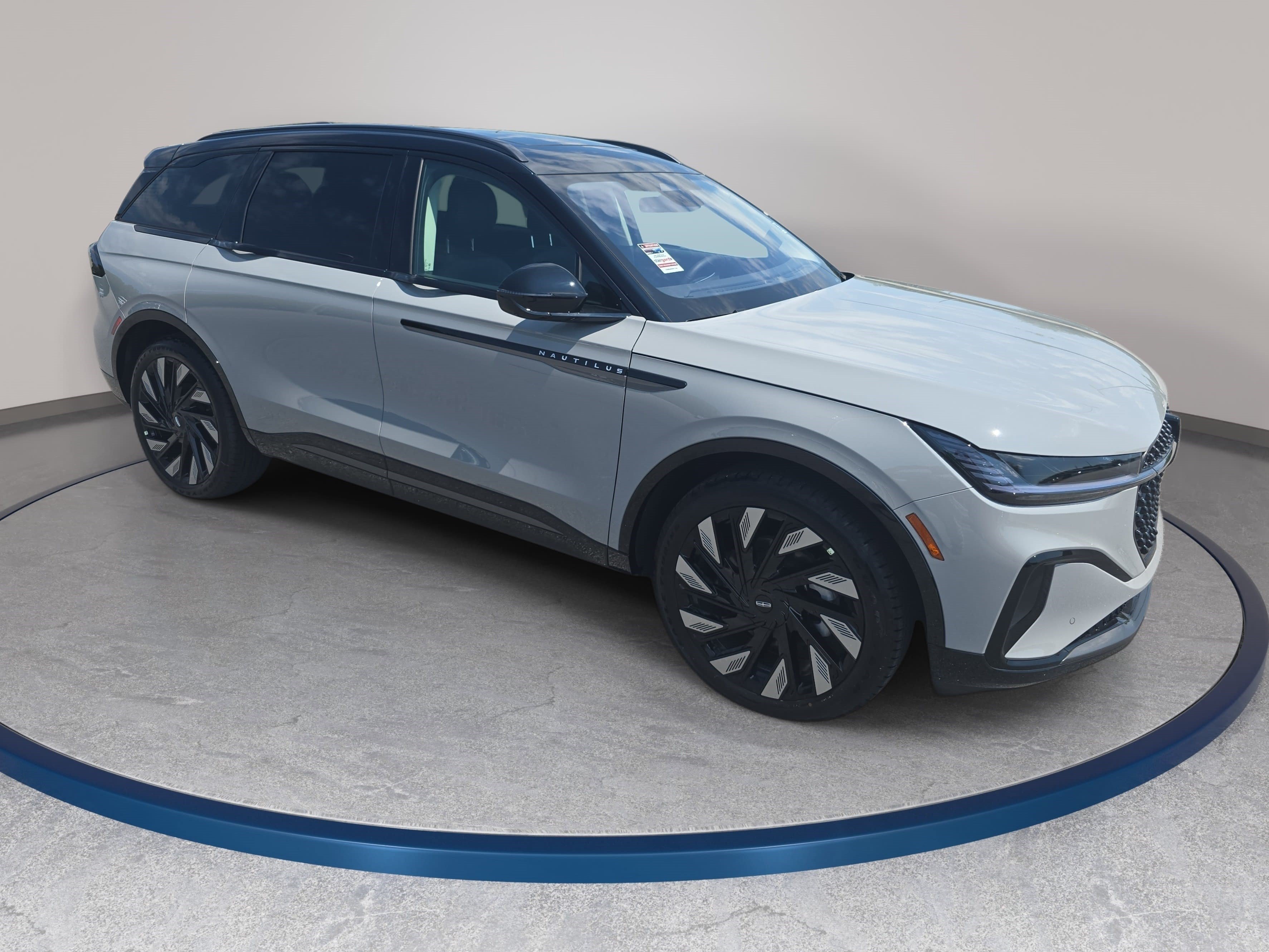 New 2026 Lincoln Nautilus Reserve AWD/4WD image 3