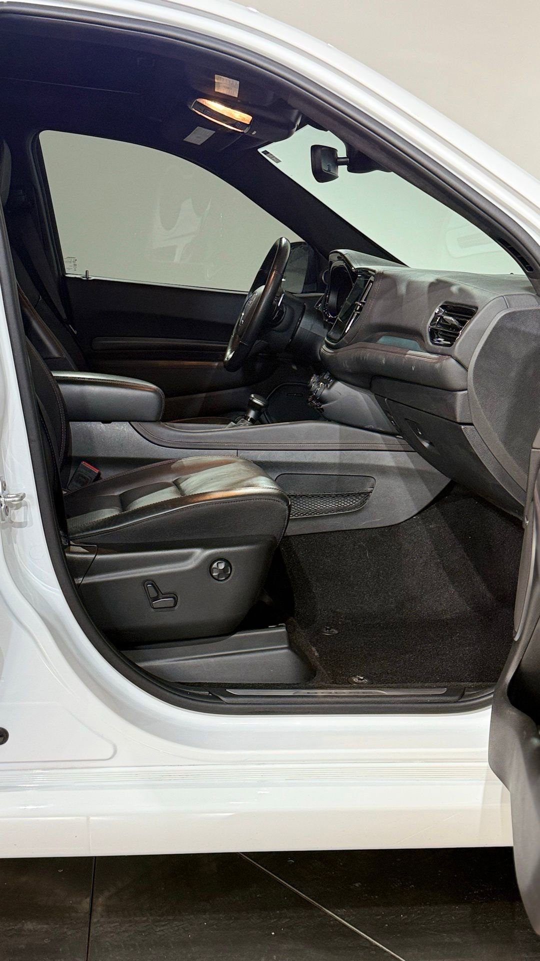 Used 2022 Dodge Durango R/T image 54