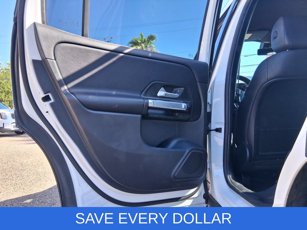 Used 2023 Mercedes-Benz GLB 250 image 14