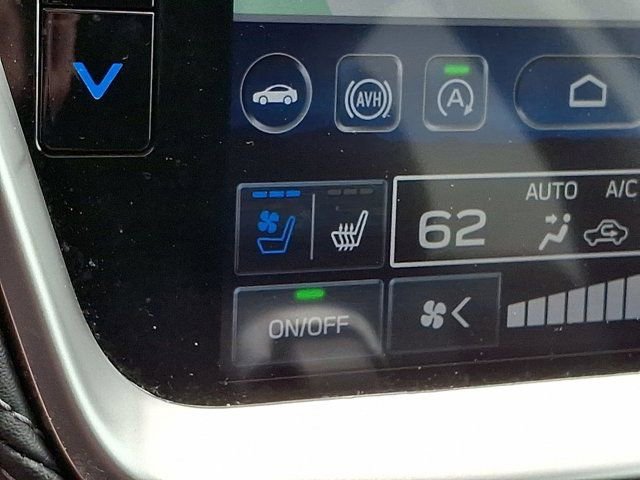 Used 2023 Subaru Outback Touring AWD/4WD image 32