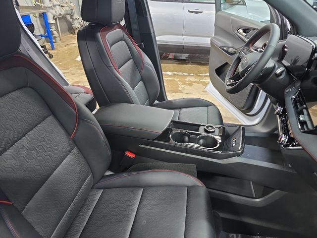 New 2026 Chevrolet Equinox RS w/ LPO, Floor Liner Package image 11