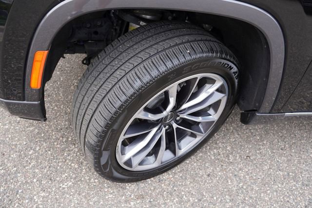 Used 2022 Jeep Wagoneer Series III w/ Premium Group I image 13