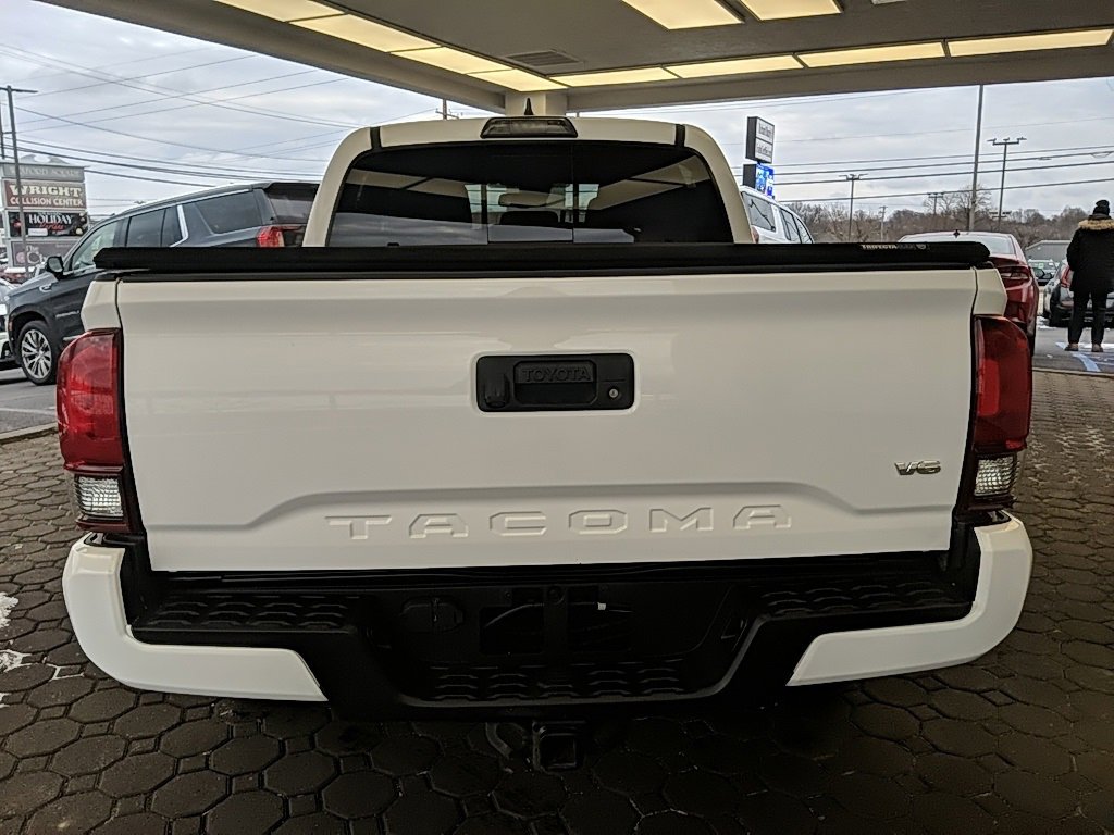 Used 2019 Toyota Tacoma TRD Sport image 6