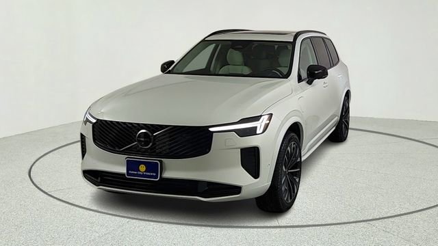 New 2026 Volvo XC90 T8 Ultra w/ Protection Package AWD/4WD image 2