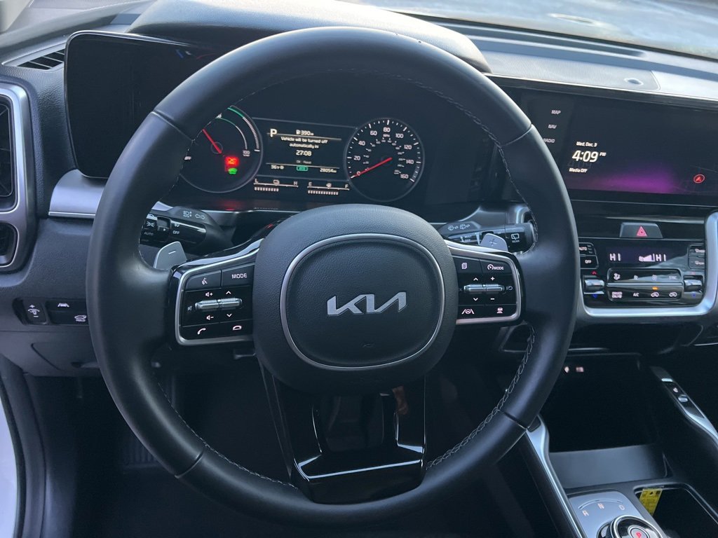 Certified 2023 Kia Sorento EX image 13