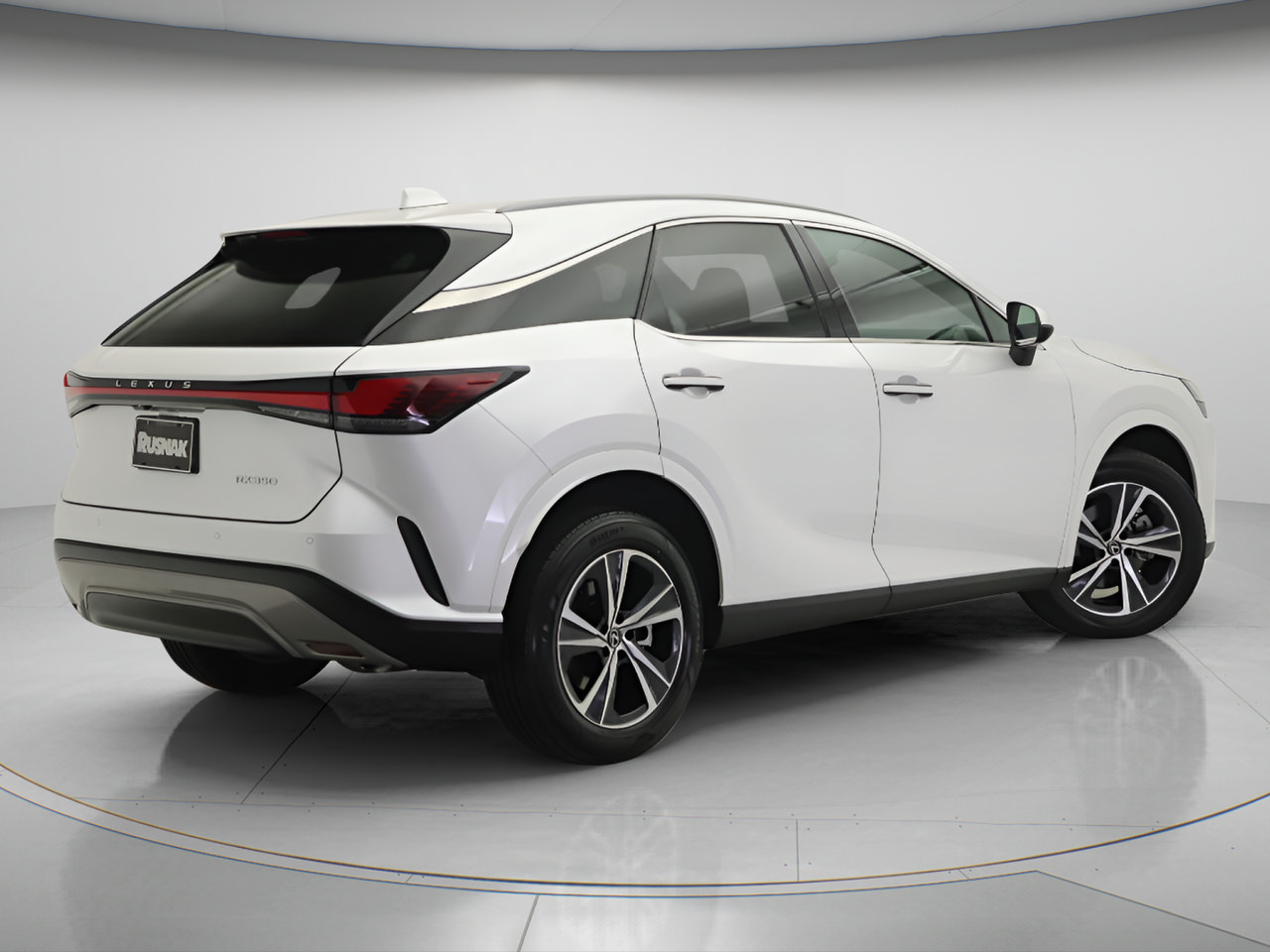 Used 2024 Lexus RX 350 FWD w/ Technology Package image 4