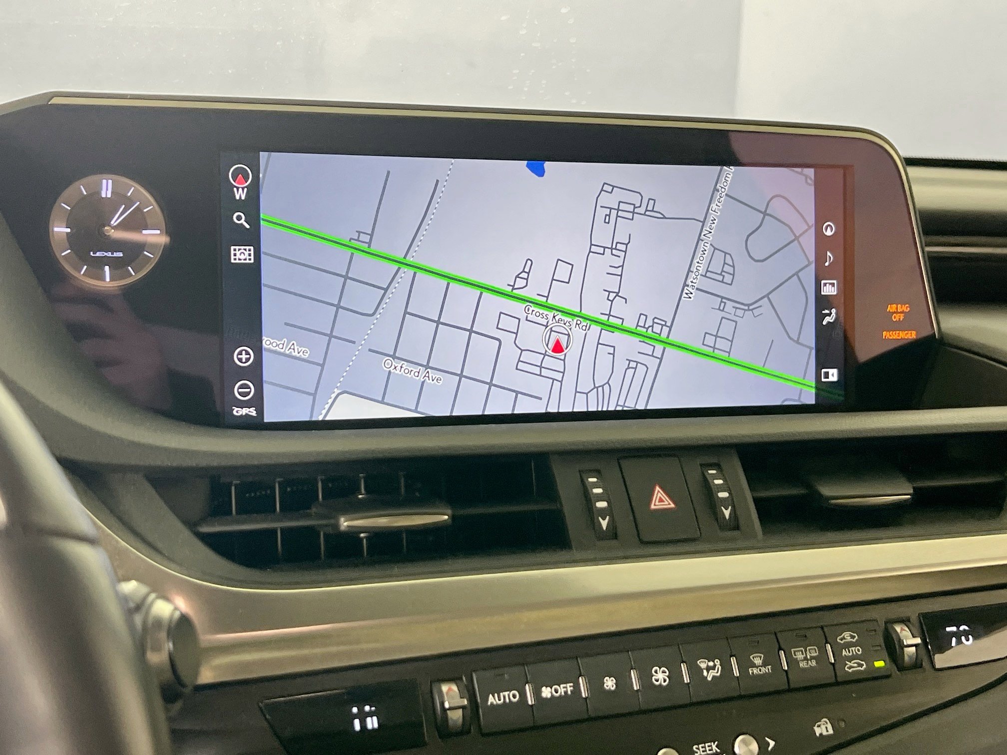 Used 2021 Lexus ES 300h Ultra Luxury w/ Accessory Package 2 image 13