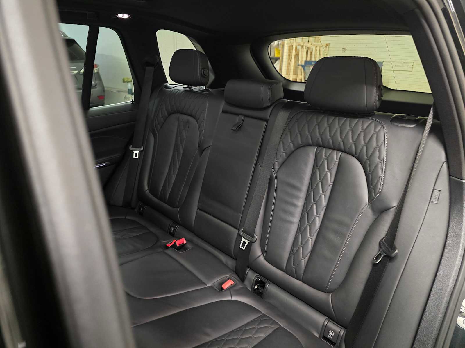 Used 2025 BMW X5 xDrive50e image 20