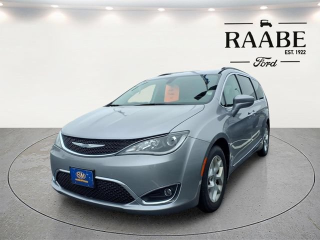 Used 2017 Chrysler Pacifica Touring-L w/ Tire & Wheel Group