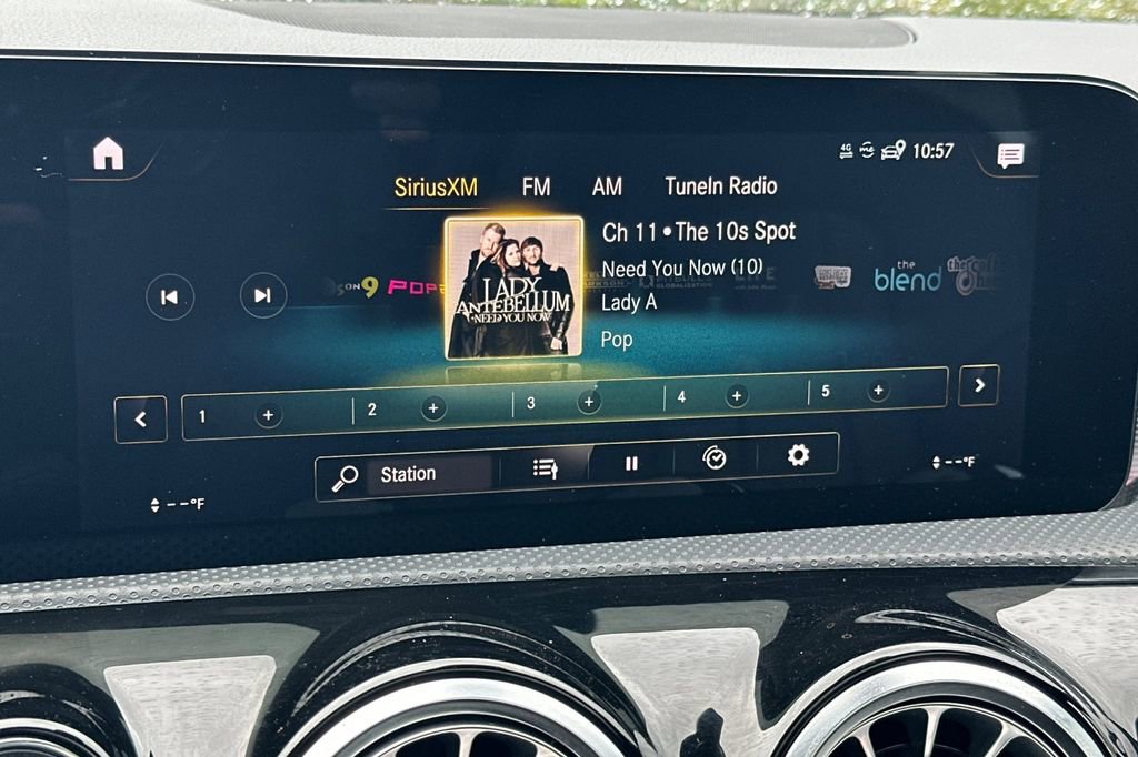 Used 2021 Mercedes-Benz CLA 250 image 16