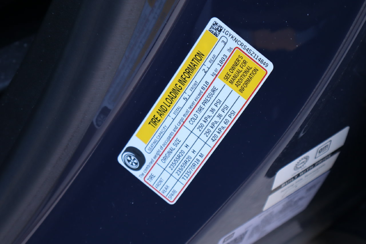 Used 2025 Cadillac XT5 Premium Luxury FWD image 32