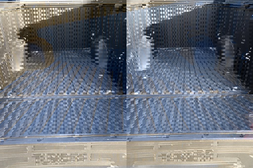 Used 2022 Toyota Tundra SR5 w/ SR5 Convenience Package image 8