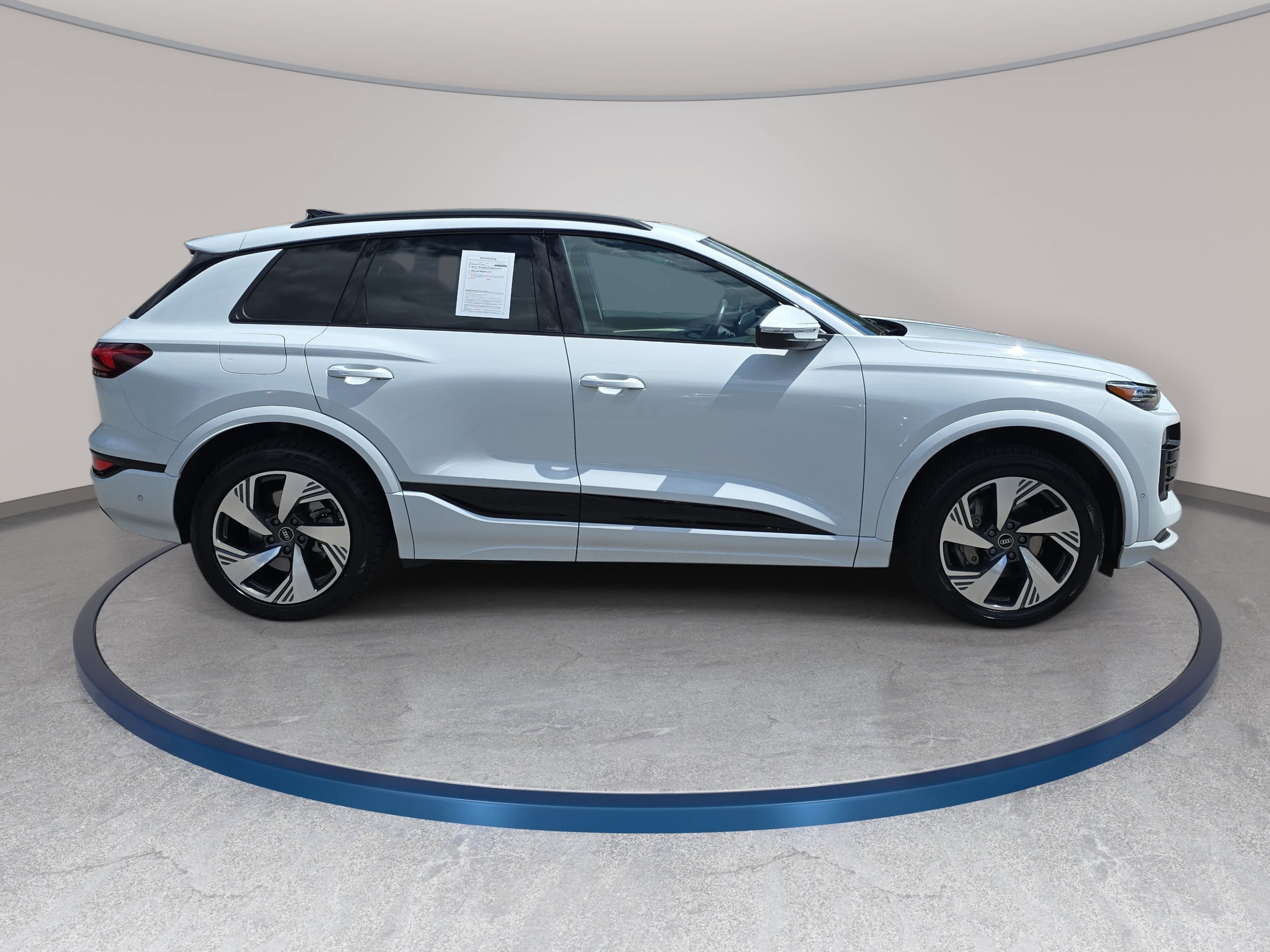 Used 2025 Audi Q6 e-tron Premium Plus AWD/4WD image 4