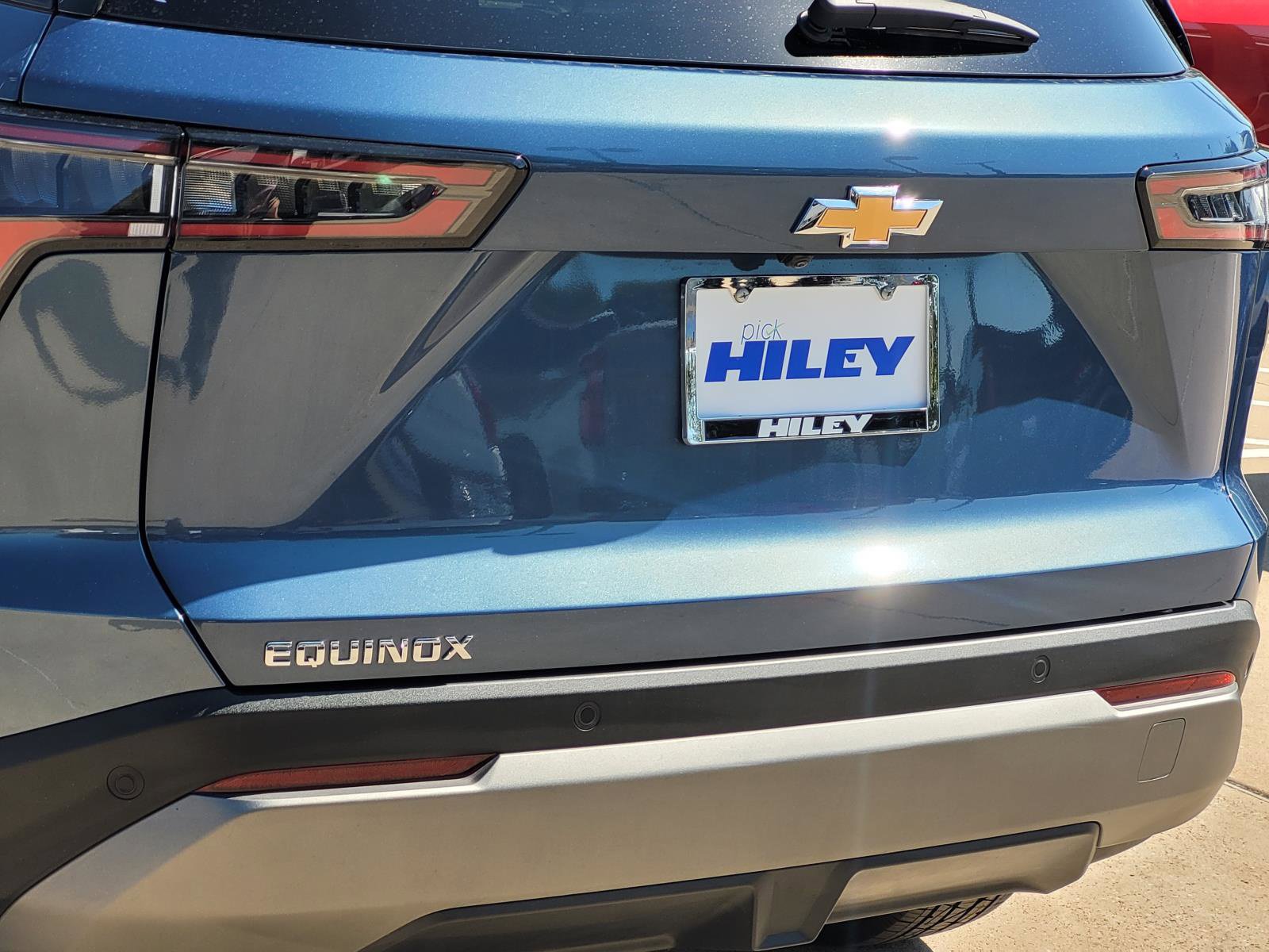 New 2027 Chevrolet Equinox LT w/ Convenience Package II FWD image 4
