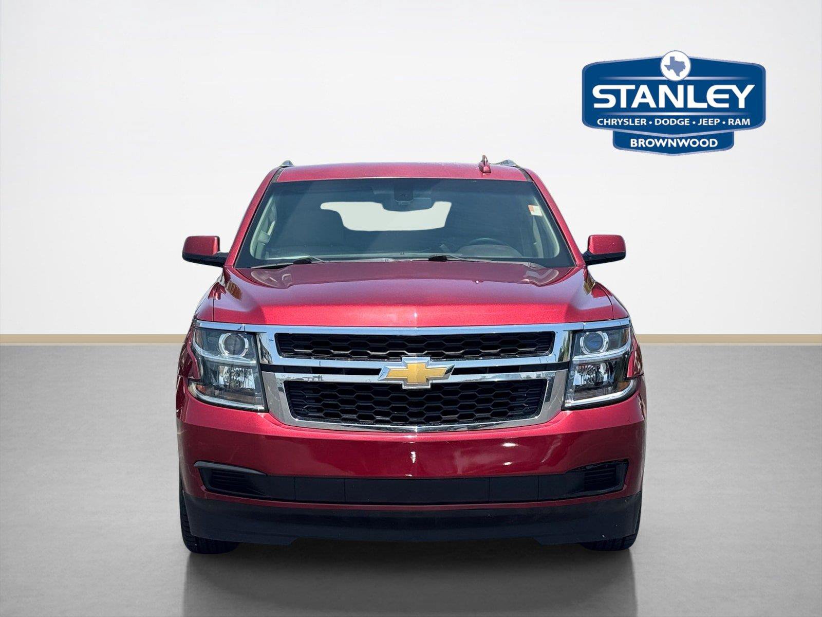Used 2016 Chevrolet Suburban LS RWD image 2