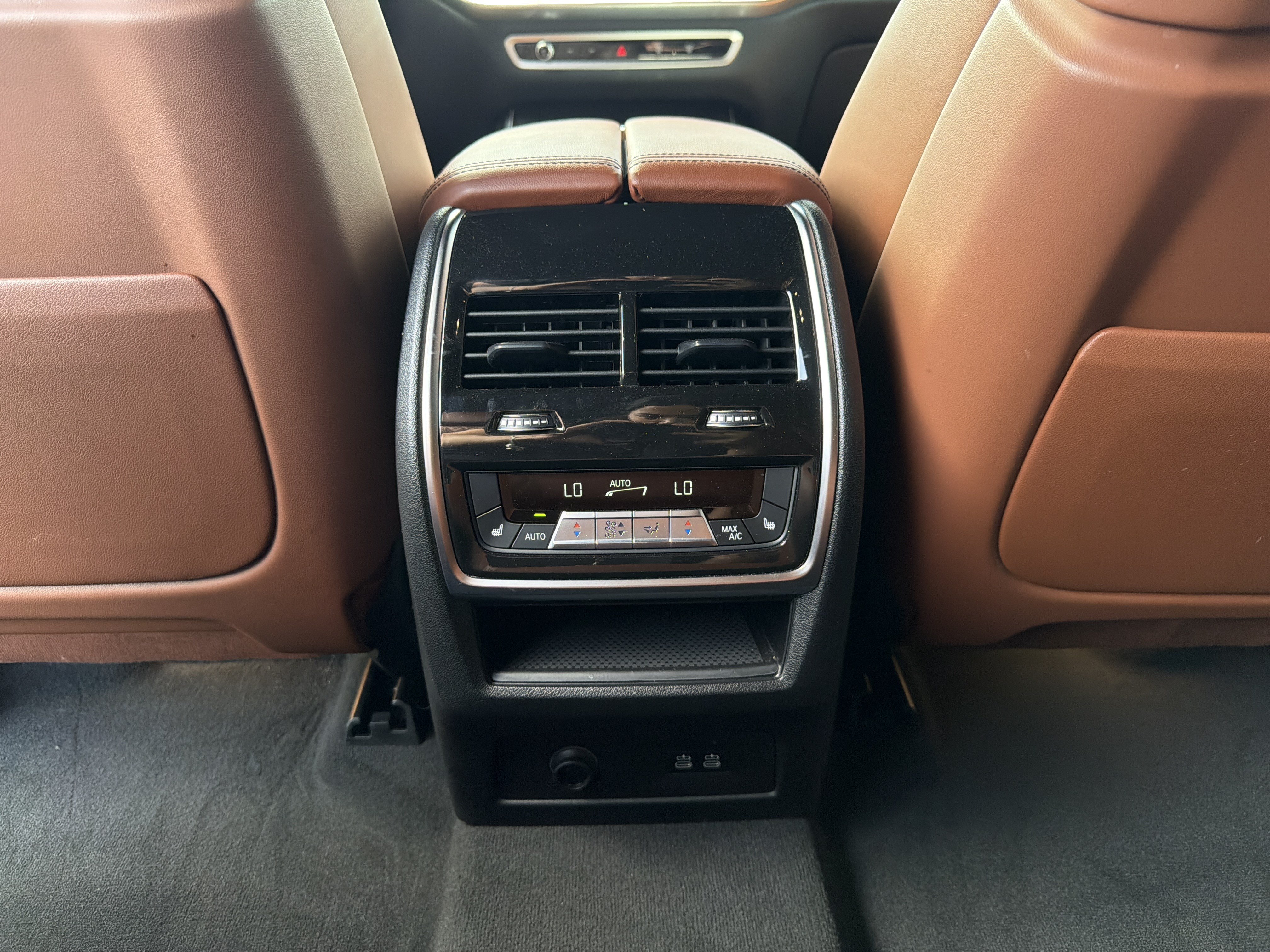Used 2024 BMW X7 M60i w/ Executive Package AWD/4WD image 43