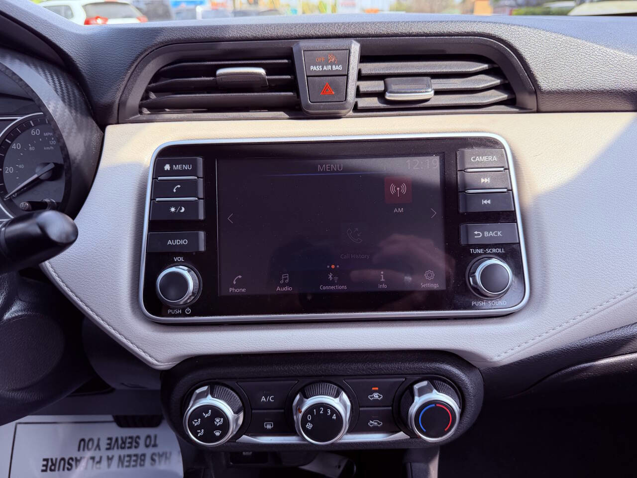 Used 2021 Nissan Versa SV image 29