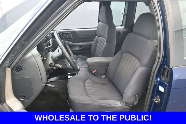 Used 2003 Chevrolet S10 Pickup LS w/ LS Preferred Equipment Group RWD image 10