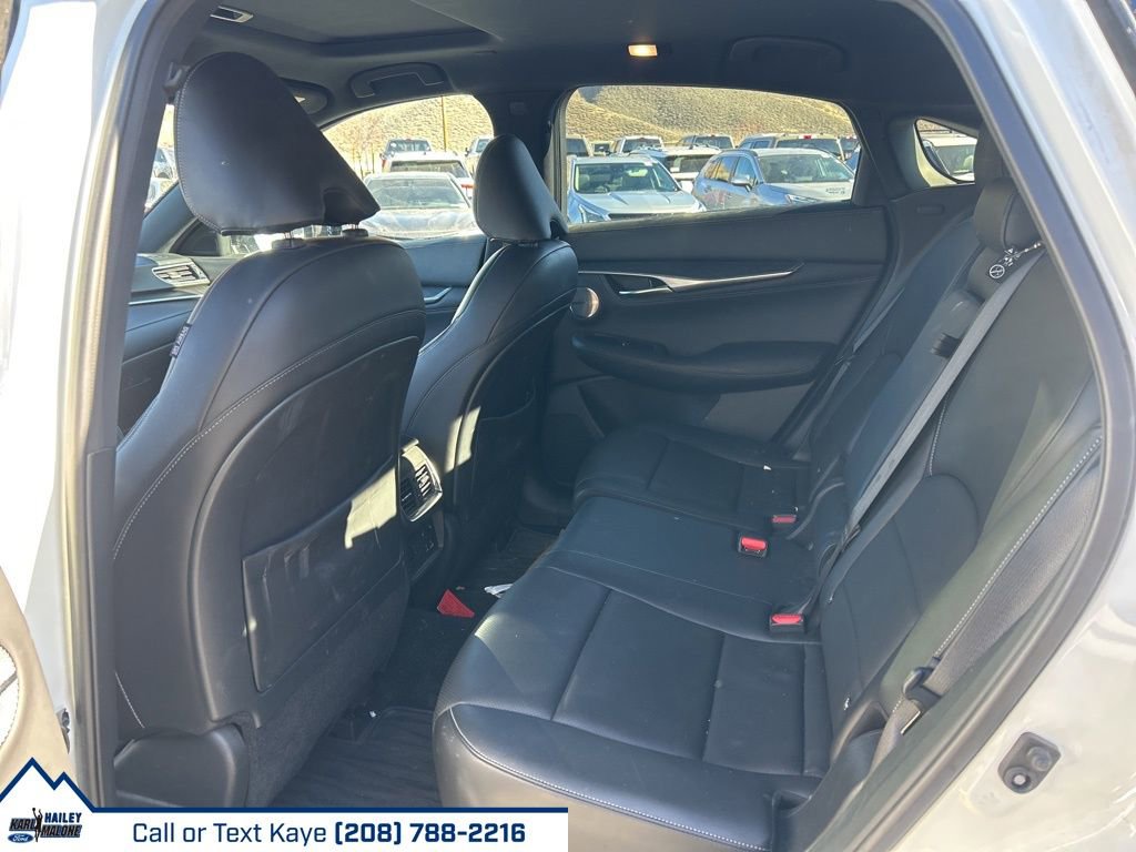 Used 2023 INFINITI QX55 Sensory w/ Lighting Package image 11