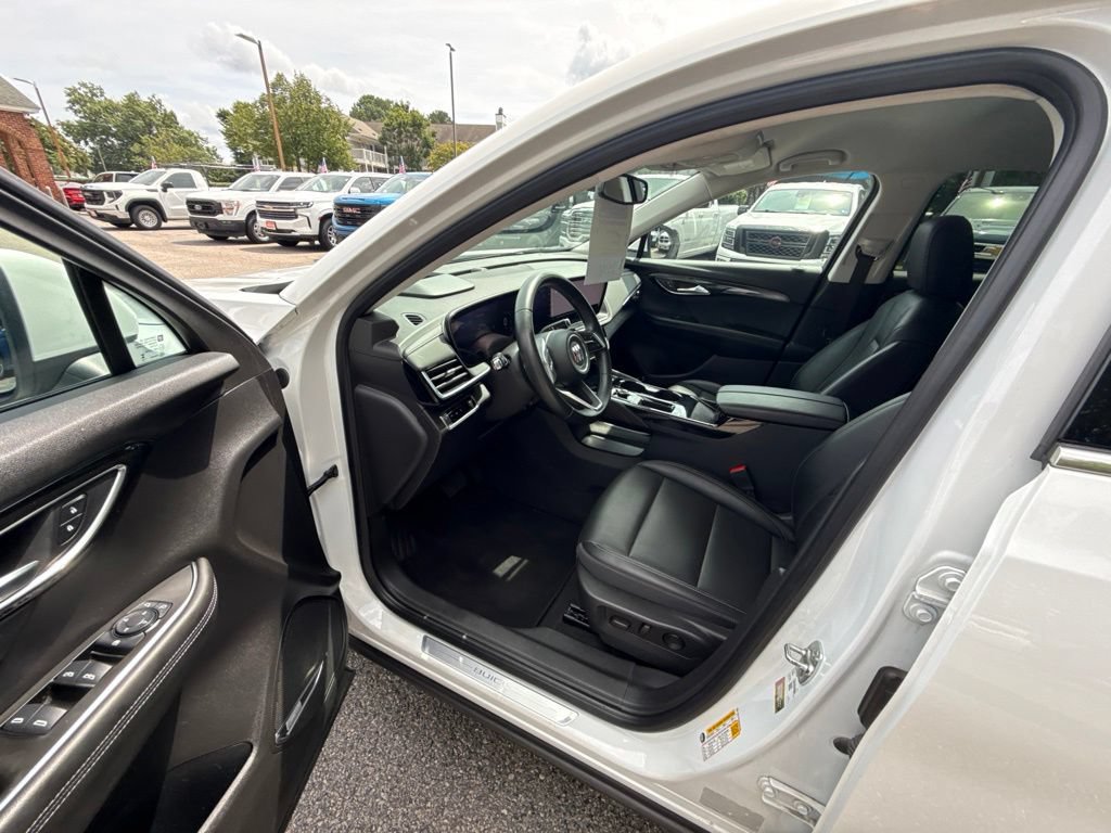 Used 2024 Buick Envision Preferred AWD/4WD image 11