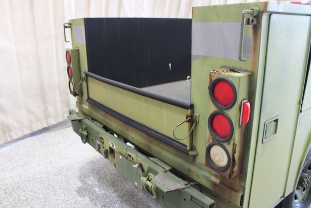 Used 2006 Chevrolet Silverado 2500 W/T w/ Heavy-Duty Power Package image 6