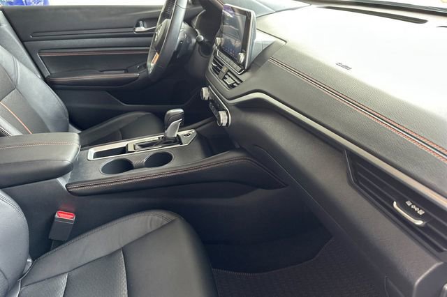 Used 2022 Nissan Altima 2.5 SR FWD image 16