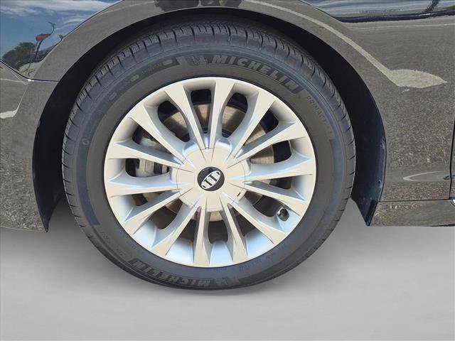 Used 2015 Hyundai Sonata Limited FWD image 22
