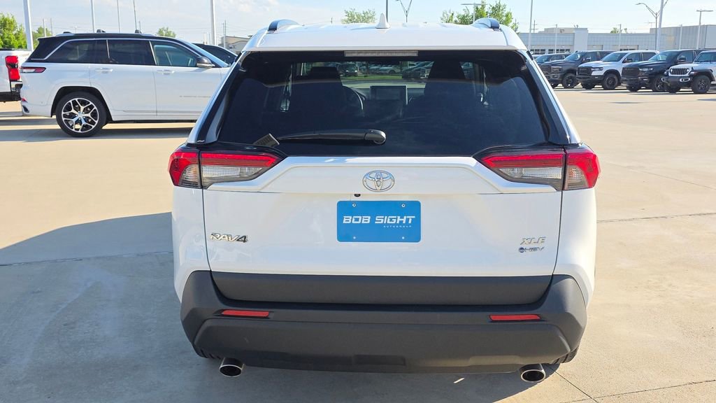 Used 2025 Toyota RAV4 XLE image 4