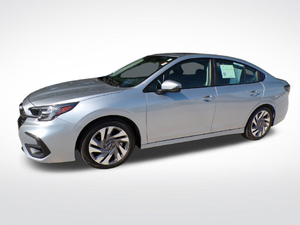 Used 2025 Subaru Legacy Limited AWD/4WD image 3