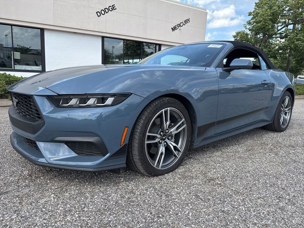Used 2025 Ford Mustang Premium w/ Wheel & Stripe Package RWD image 6